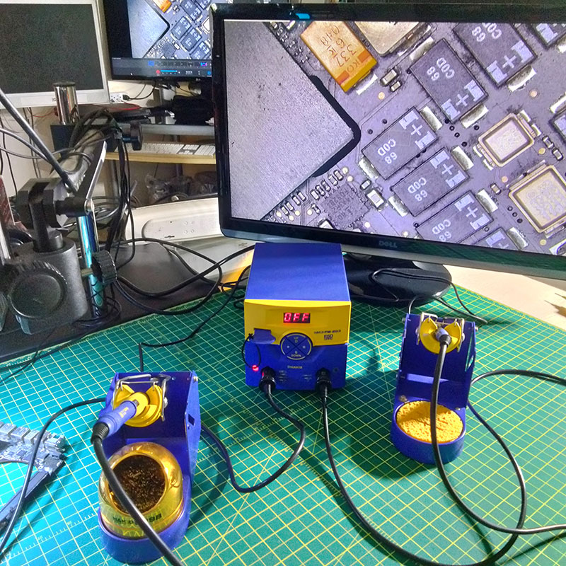Hakko Soldering Station